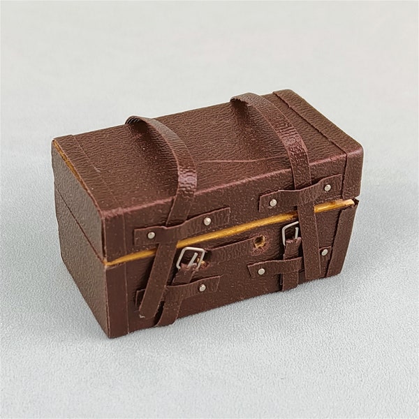 Miniature Toys Dollhouse Suitcase Luggage Box Case for 1:12 Vintage Leather Belt