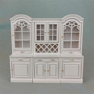 Miniature Dollhouse 1:12 Scale White kitchen cabinet