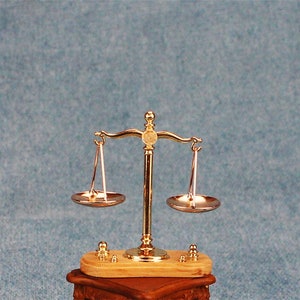 Miniatur Vintage Balance Retro Exquisite Spielzeug Puppenhaus Wohnkultur Balance Schild Geschenk 1:12