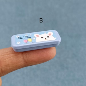 1/12 maßstabgetreue Aufbewahrung Box und Zubehör für Puppenstube / Puppenhaus mit Deckel