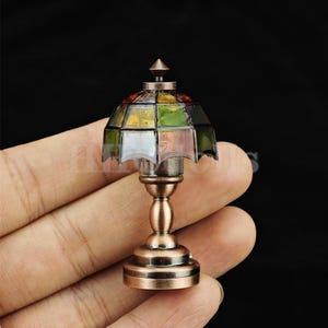 miniature light dollhouse Reading lamp 1/12 scale decortion gift LED can  light up