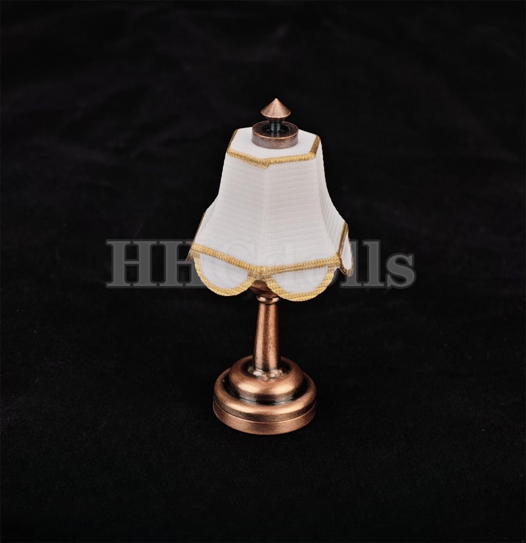 ミニチュアドールハウスデスクランプ：1/12スケールLEDライト - Etsy 日本