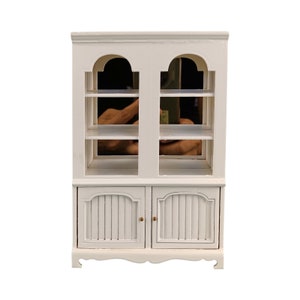 Meubles miniatures blancs à l'échelle 1/12, vitrine de magasin de meubles en bois #1