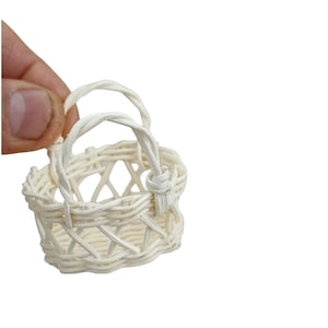 dollhouse Storage woven basket miniature model 1/12 scale decortion diy toys A 44x38mm