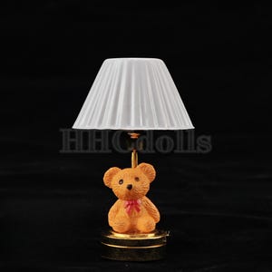 Miniatur Licht Puppenhaus Lovely Little Bear Tischlampe 1/12 Skala decortion diy Spielzeug Geschenk LED kann leuchten