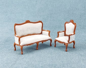 Siruishop 2 Pcs Kit d'Étagère à Plantes Échelle 1/12 Accessoires de Scène de Balcon en Bois pour Maison de Poupée Siruishop 2 Pcs Kit d'Étagère à Plantes Échelle 1/12 Accessoires de Scène de Balcon en Bois pour Maison de Poupée