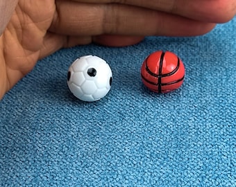 Miniatur-Fußball- und Basketballspielzeug, Puppenhaus im Maßstab 1:12