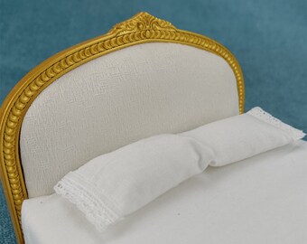 Set Camera Da Letto Vittoriano Per Casa Delle Bambole – Scala 1:12, 7 Pezzi In Legno Bianco E Oro