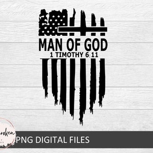 以下が含まれることがあります： 黒と白のアメリカ国旗のデザインで、十字架と「Man of God 1 Timothy 6:11」の文字が書かれています。