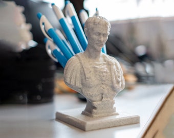 Julius Caesar Pen Holder