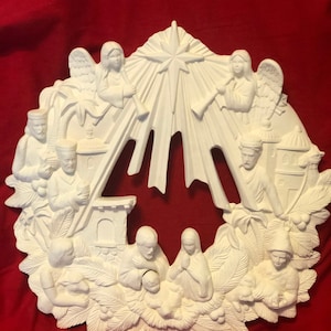 Handmade Ceramic Bisque Nativity Wreath Sculpture - Collectible Wall Hanging - Festive Xmas Decor and Unique Gift for Ceramics Enthusiasts