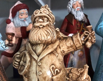 Antiqued Racing Santa