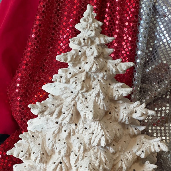 DIY Keramik Bisque Weihnachtsbaum und Basis mit Löchern für Lichter - Frazier Tanne Weihnachtsbaum - bereit zum Bemalen - DIY Heirloom Weihnachtsbaum - Etsy