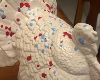Escultura de pavo de cerámica esmaltada hecha a mano: Arte de mesa colorido - Centro de mesa de Acción de Gracias - Figura festiva para las fiestas