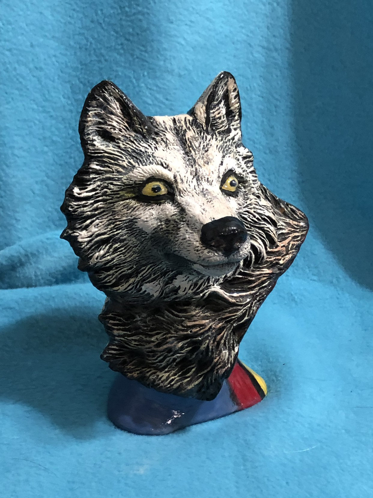ceramic wolf statue