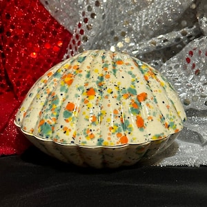 Jewelry Box Gift - Trinket Dish - Accessories Organizer - Unique Birthday Gift for Her - Handcrafted Ceramic Seashell Jewelry Box - Gift Art