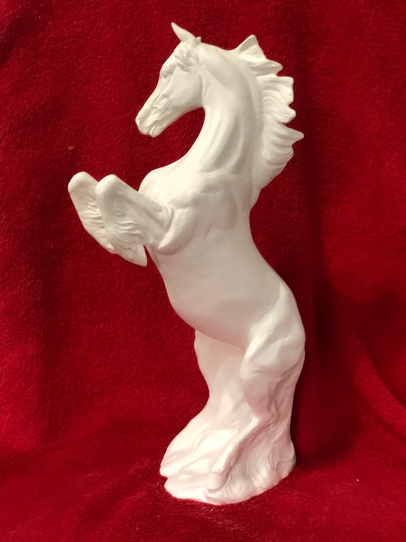 手作りの陶器製馬の彫刻：立ち上がる牡馬の像、DIYギフト - Etsy 日本