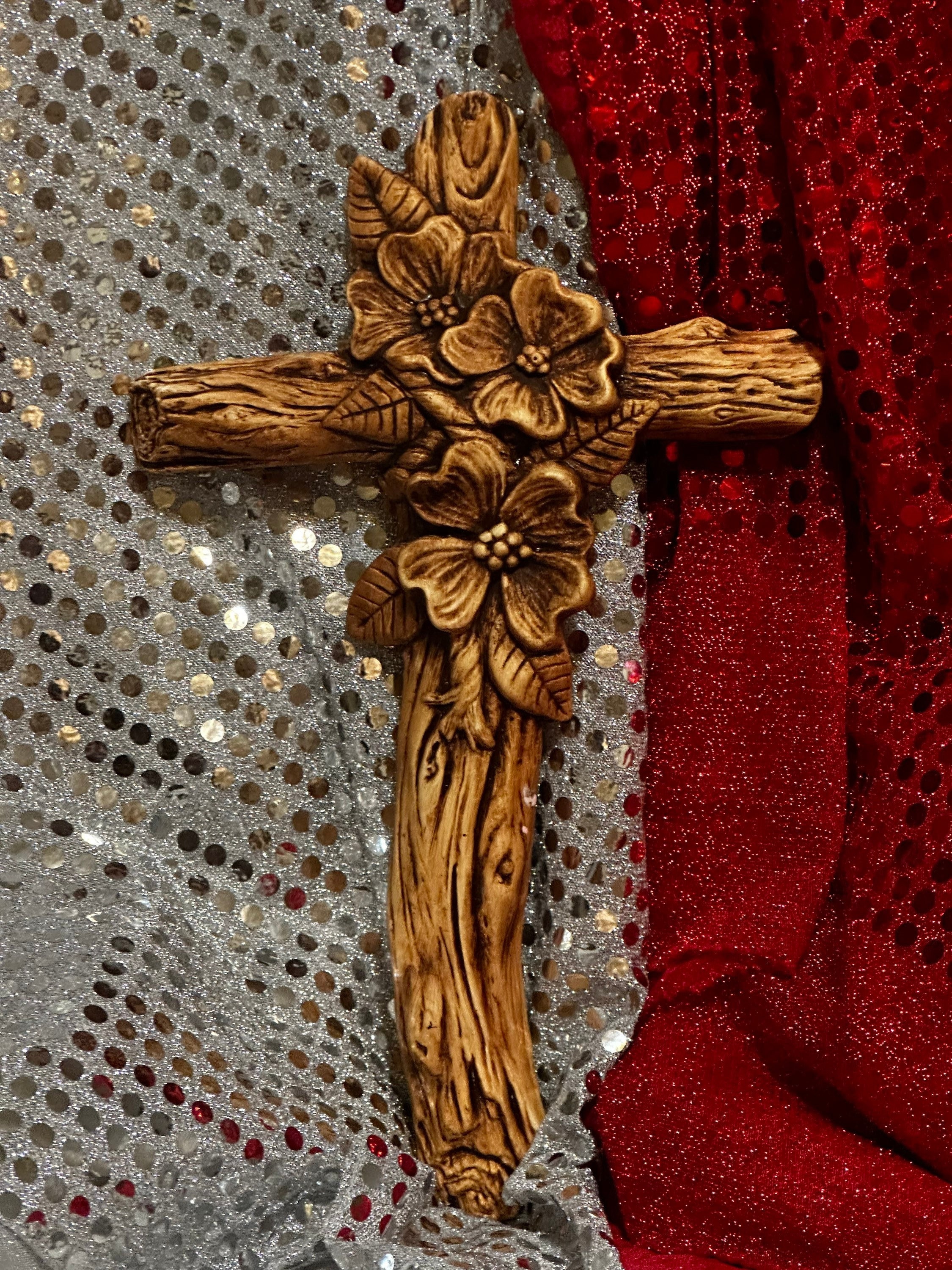  (Gold Christian Cross in The ofm of Tree) Patterned
