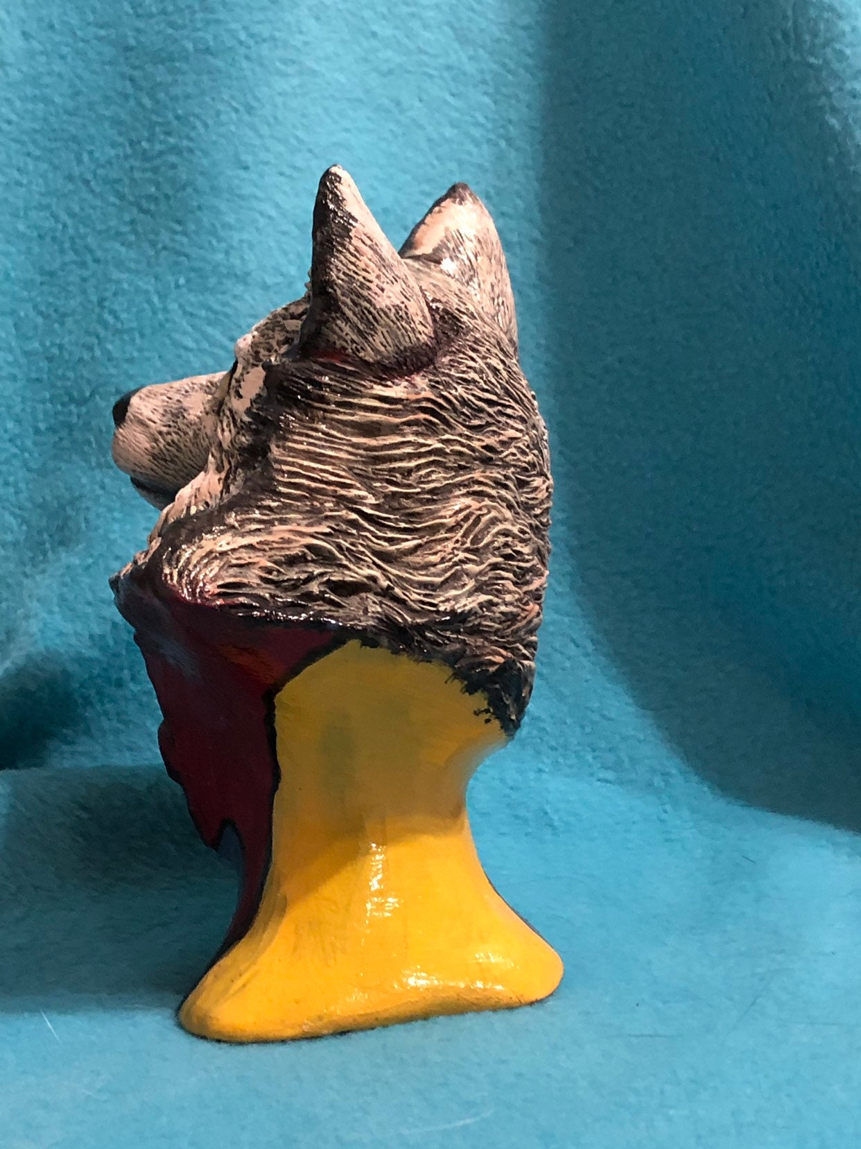 ceramic wolf statue