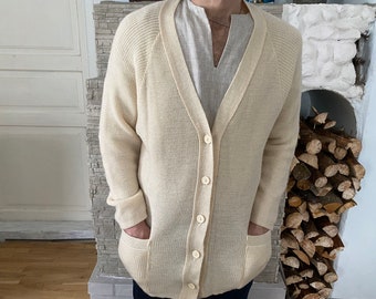 Vtg Off White Wool Minimalist Cardigan, Long V-Neck Knit Sweater, Cosy Unisex Cardigan Vintage from Finland Size S-M
