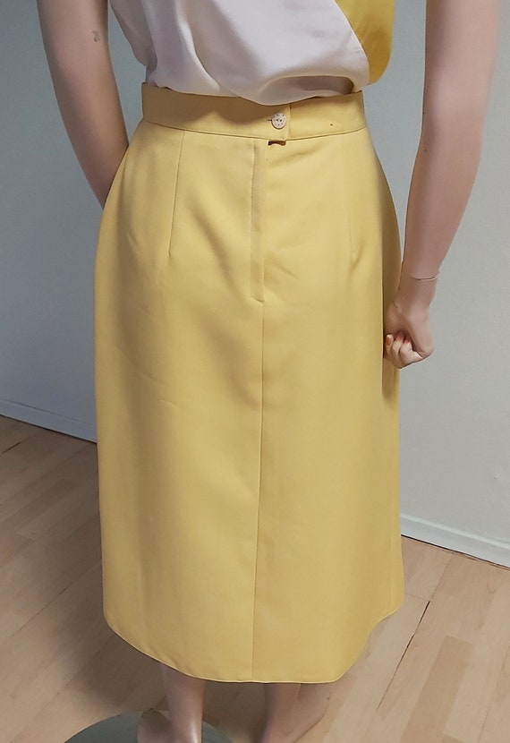 Vintage 80s Yellow Midi A-line Skirt Flax Look Hi… - image 7