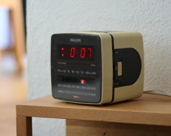 Vintage Philips D-3110 MB Buffer Alarm Radio / Vintage Philips Radio / Reloj despertador retro / Radio retro / Reloj despertador cuadrado /Hong Kong /'80s