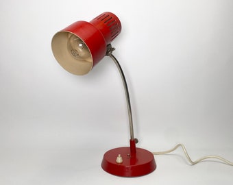 Lampe de bureau Mid-Century / Lampe de bureau en métal rouge / Lampe de table vintage / Lampe de bureau rouge / Lampe de table en métal / Lampe rétro / Yougoslavie / Années 70