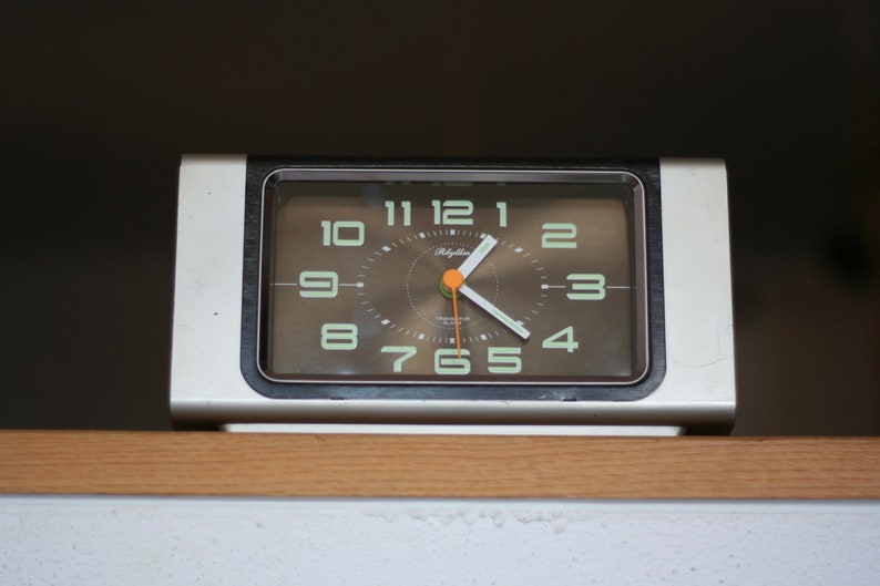 Vintage Rhythm Wecker Table Clock / Transistor Alarm / Retro Desk Clock / Retro Alarm Clock / Retro Clocks / Alarm Clock / Japan / '70s image 7