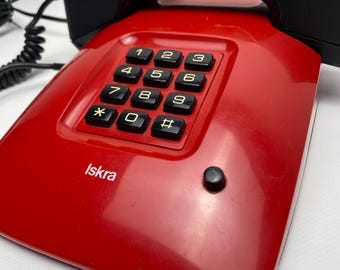 ミッドセンチュリーの赤い電話機 ISKRA ETA 85 / レトロなプッシュ