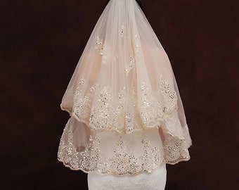 Wedding Veil Short Tulle Champagne 2Layers Veil Sequins Appliques Lace Edge with Comb Bridal Accessories veu de noiva