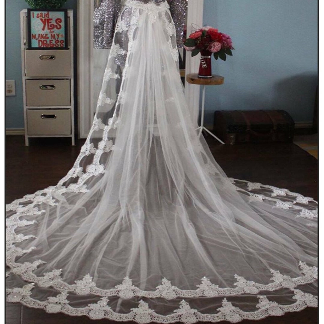 wedding gown with detachable train