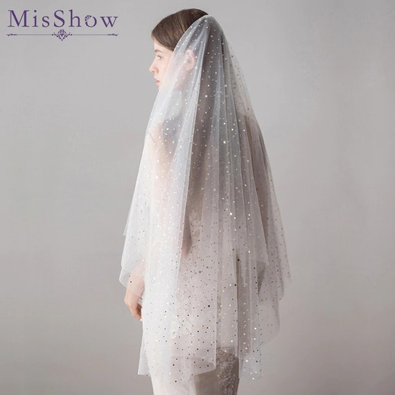 HEREAD Short Bride Wedding Veil with Butterflies Fingertip Length Sparkly  Bridal Tulle Veils Hair Accessoies with Comb