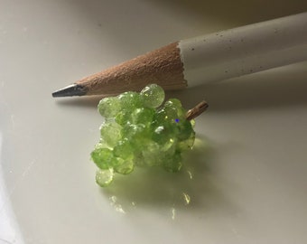 Dollhouse miniature Green Grapes, mini grapes, miniature bunch, 1:12 scale
