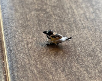 Dollhouse Miniature Chickadee, 1:12 Scale, mini nature, mini bird