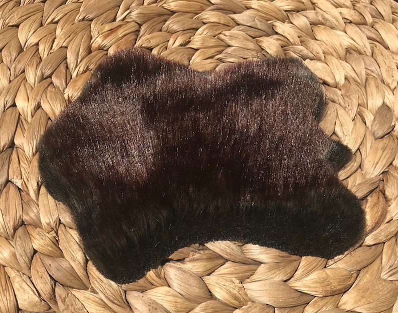 Puppenhaus Miniatur Kunstpelz Teppich, Mini Pelz Teppich, Miniaturdekor, Maßstab 1:12 Grizzly Brown Bear