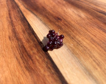 Dollhouse Miniature Red Purple Grapes, 1:12 Scale, mini fruit, mini grape bunch
