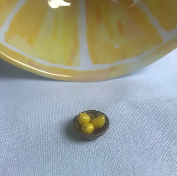 Miniature Dollhouse Amber Glass Fruit Bowl 1//2/" H