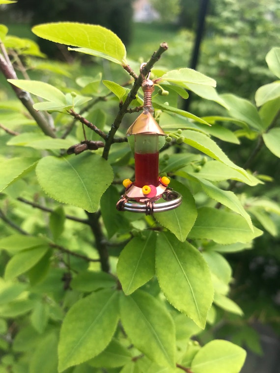 Dolls House Humming Bird Feeder Miniature 1:12 Scale Pet Garden Accessory Red