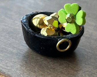 Dollhouse Miniature Pot of Gold, escala 1:12, irlandés, miniatura de San Patricio