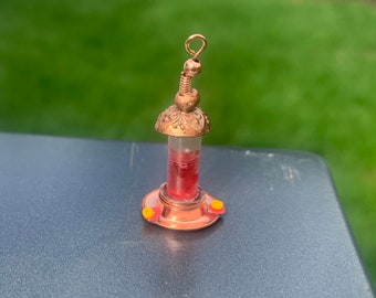 Mangiatoia per colibrì in miniatura per casa delle bambole, scala 1:12, mini mangiatoia per uccelli