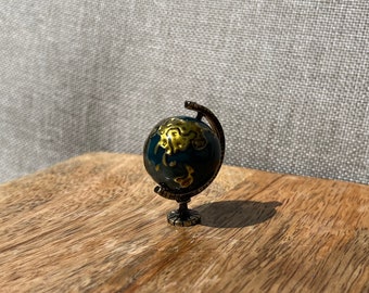 Dollhouse Miniature Globe, 1:12th Scale, mini dollhouse accesory