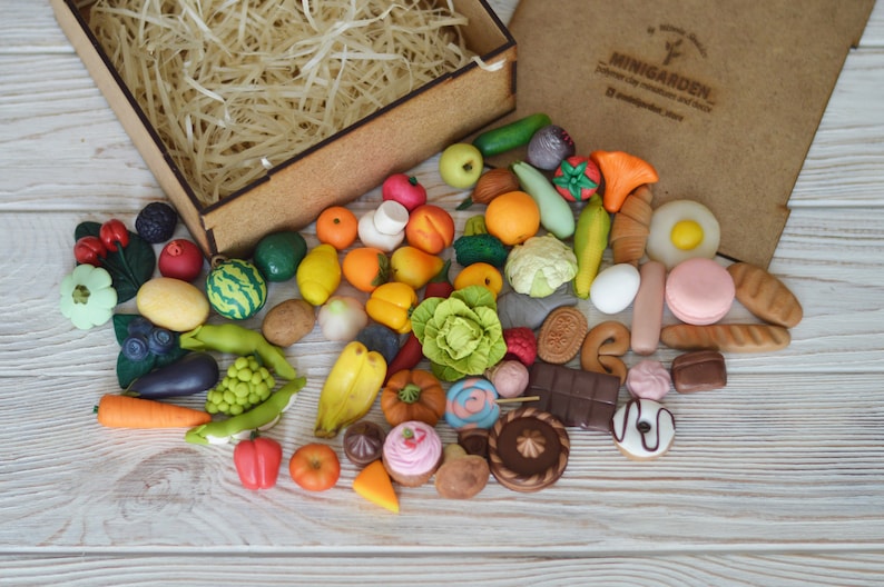 Miniature vegetables Polymer clay food Montessori toys Sensory toys Play kitchen Dollhouse play food Fake vegetables Preschool activities