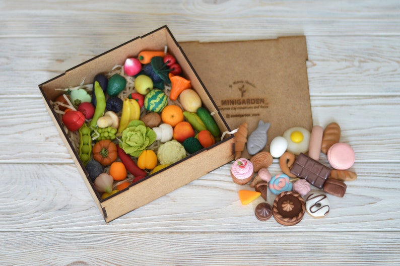 Miniature vegetables Polymer clay food Montessori toys Sensory toys Play kitchen Dollhouse play food Fake vegetables Preschool activities
