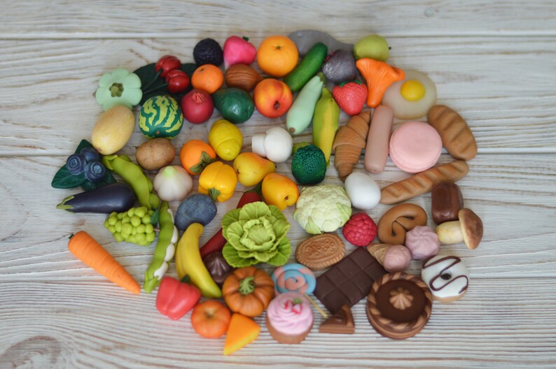 Miniature vegetables Polymer clay food Montessori toys Sensory toys Play kitchen Dollhouse play food Fake vegetables Preschool activities