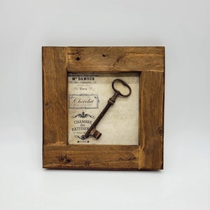 Cuelga llaves de pared Clasicos con 6 colgadores de madera natural de 18x28  cm