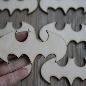 Holzbat Form Leere Formen, Halloween-Bat, Wanddekoration, Holzverzierungen, unvollendetes Holz für Bauwerk-Projekt
