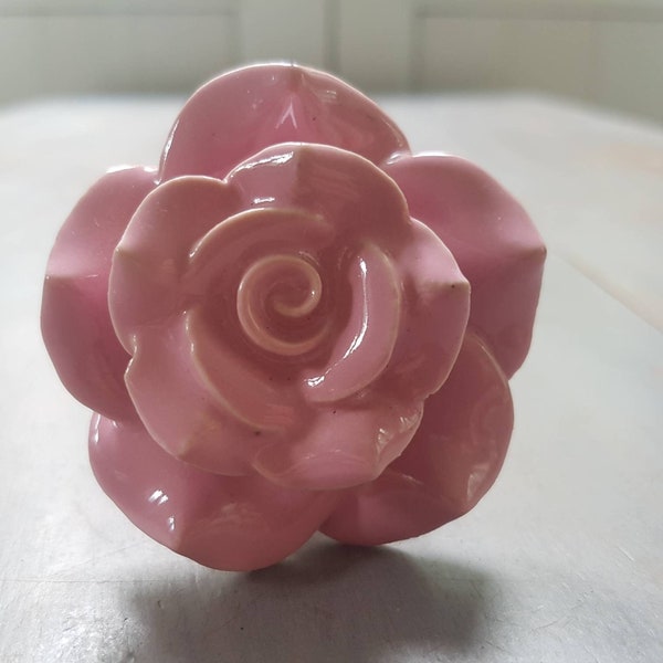 Gorgeous Roses shaped Ceramic Drawer Pulls. Large English Garden Door Knobs. Flower Vintage Furniture Handles Home Decor - Pale Pink