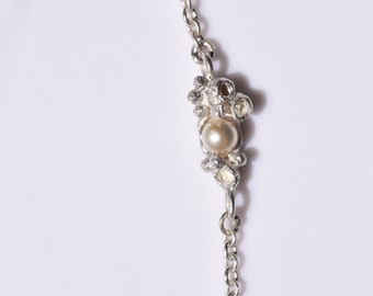 Ocean Treasure - silver necklace with pearl pendant