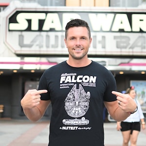 Millennium Falcon Shirt : Operations Manual Shirt