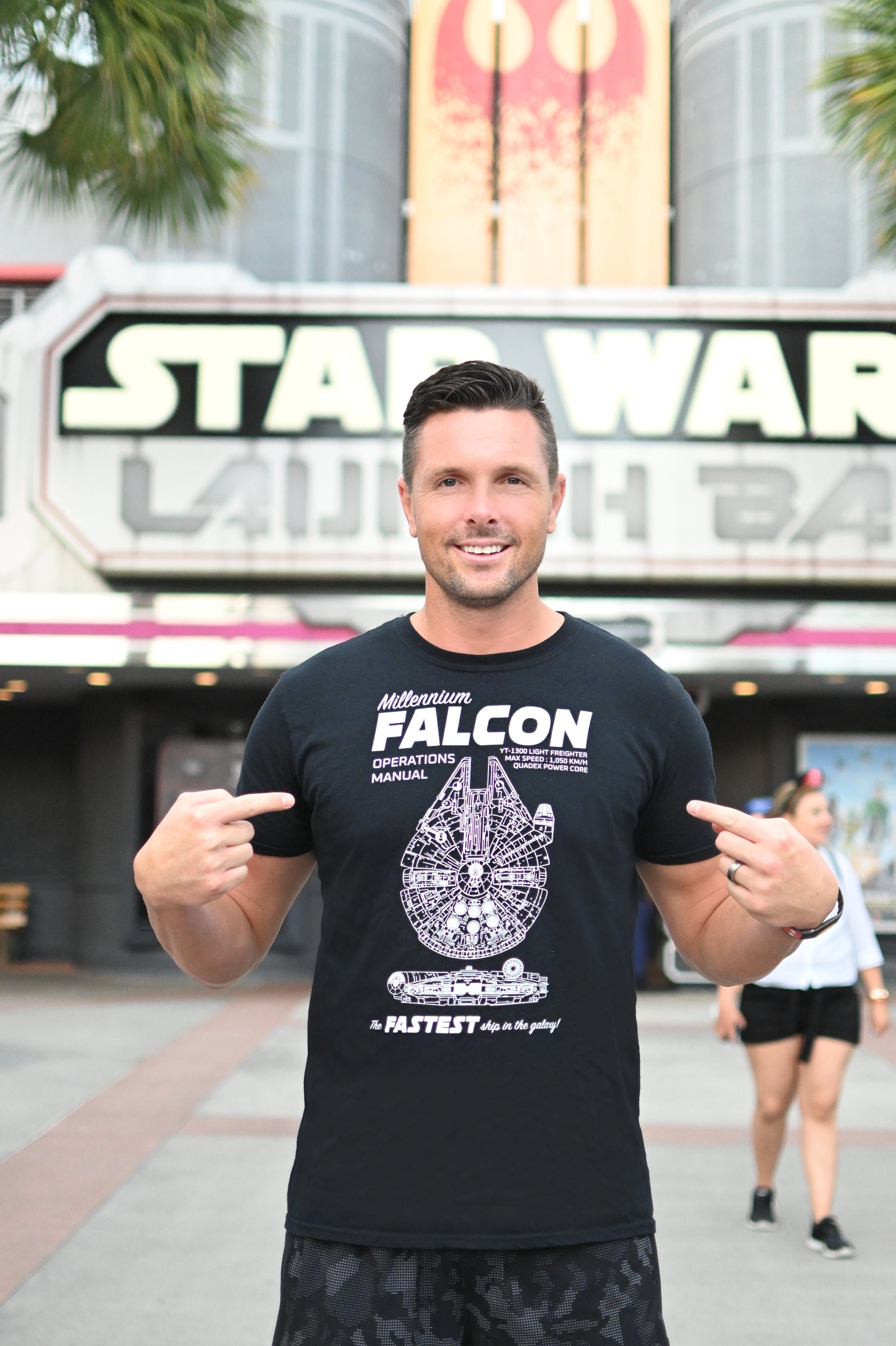 Millennium Falcon Shirt : Operations Manual Shirt